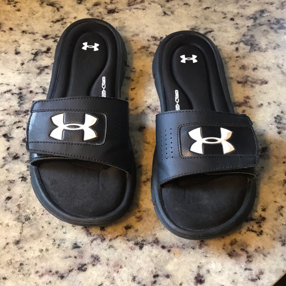 Under armour slides